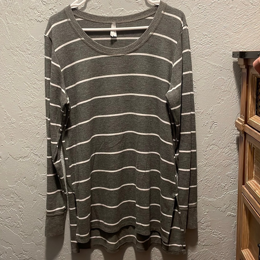 Vanity long-sleeved top